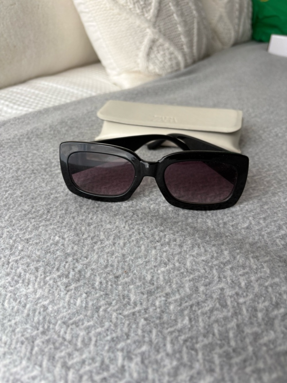 aerie Black Rectangular Sunglasses with Dark Smoke Lenses